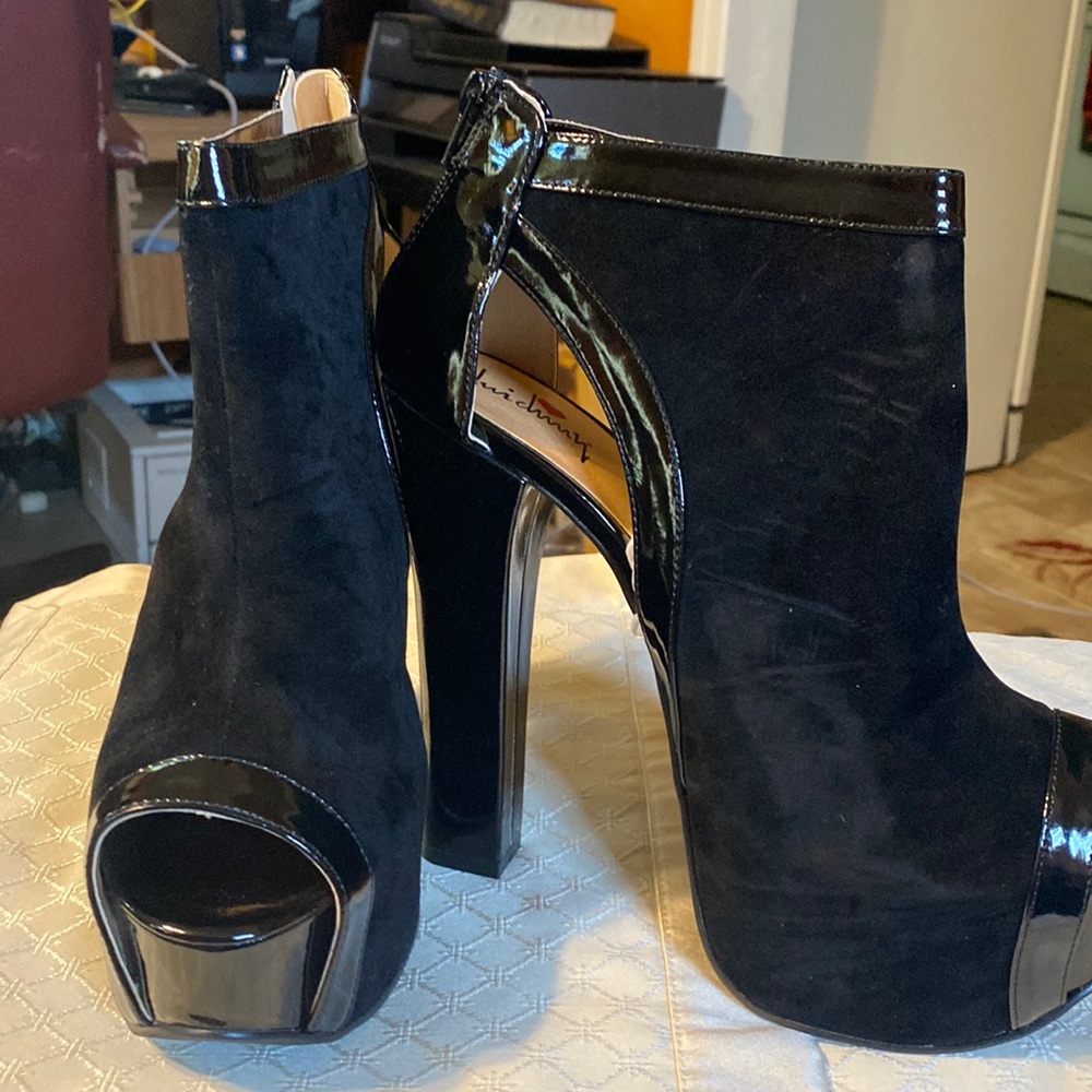 Women shoes